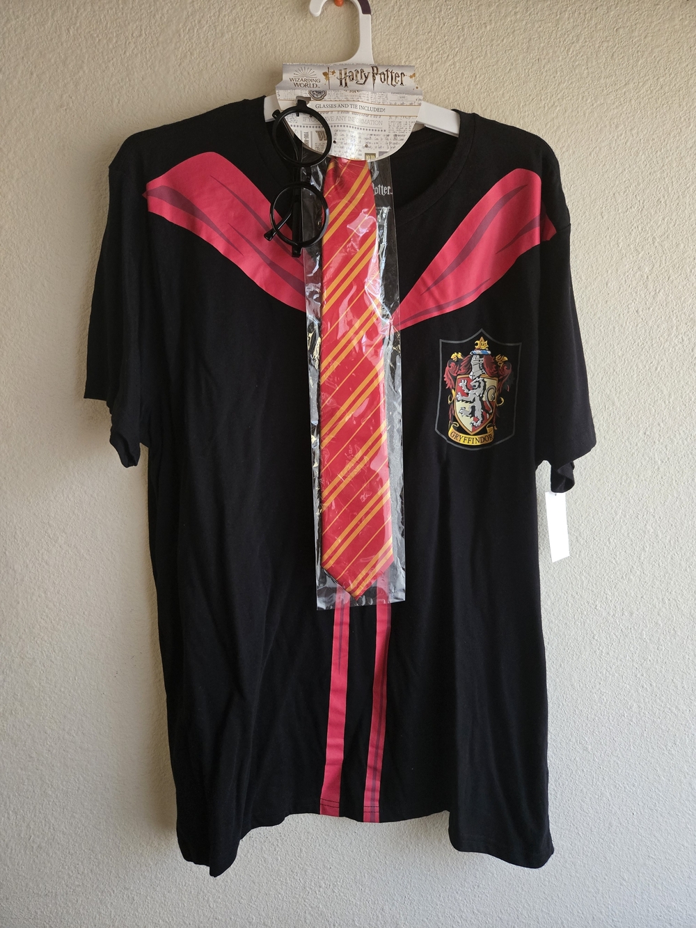 NWT Men’s Harry Potter Short Sleeve Graphic T-shirt Black Halloween